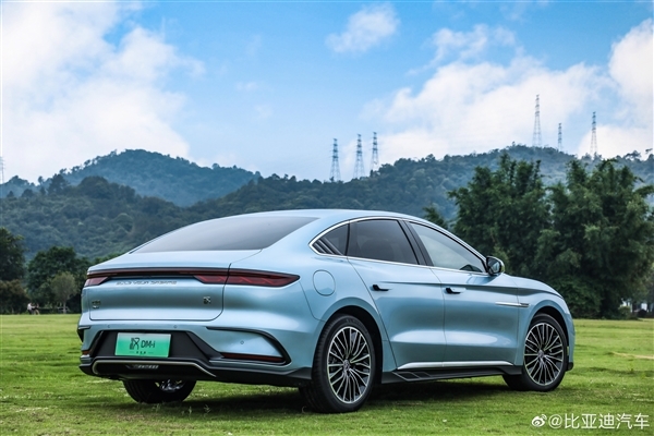 比亚迪再掀桌子！新款汉DM(图4)
