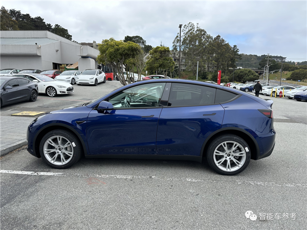 想买特斯拉Model 3的朋友：能等一等就等一等！(图3)