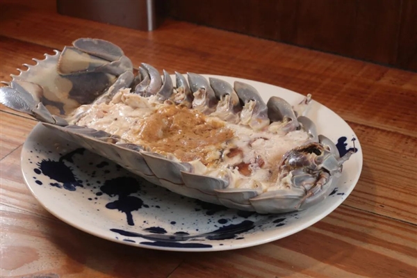 台湾大王具足虫拉面341元一碗 学者：海蟑螂远亲 可能会中毒(图2)