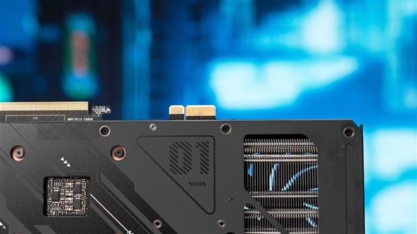 巅峰来袭 打破桎梏!Computex 2023华硕全新“无线”整机方案与旗舰显卡亮相(图7) 巅峰来袭 打破桎梏!Computex 2023华硕全新“无线”整机方案与旗舰显卡亮相(图7)